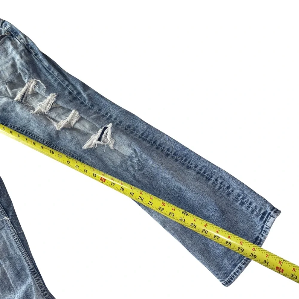 BKE Jake Straight Jeans Men 32x30 Medium Wash Distressed Ripped Stretch